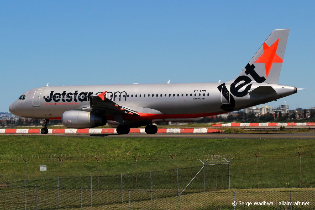 VH-XNN · Airbus A320-232 · (SYD / YSSY)