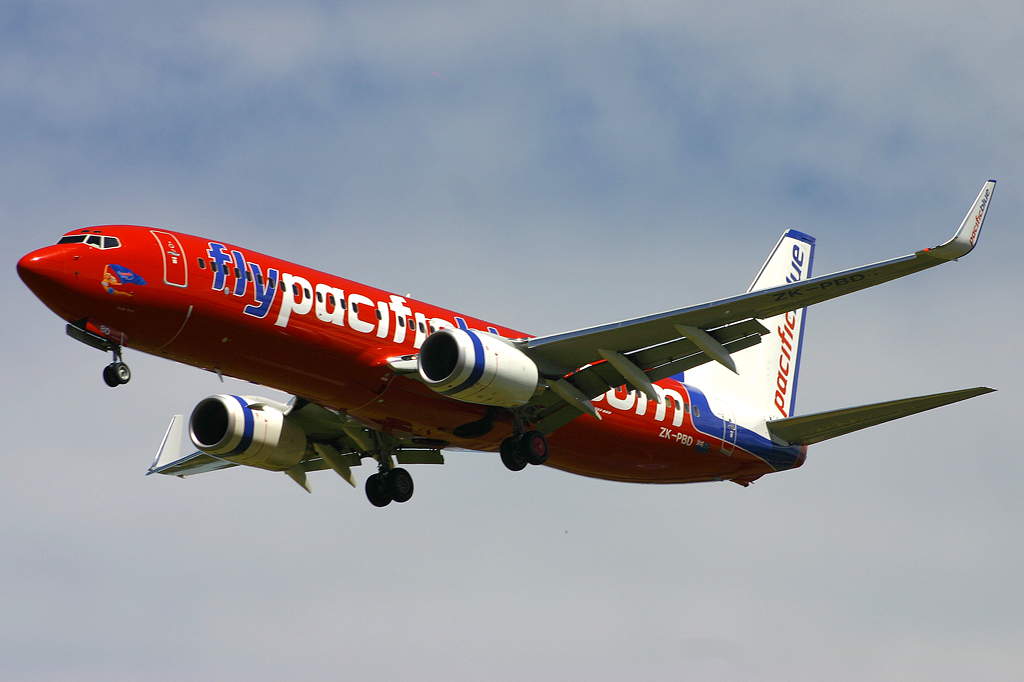 ZK-PBD (33996) 2004 Boeing 737-8FE WL