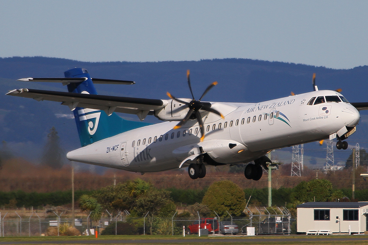 ZK-MCF · ATR-72-500 · (CHC/NZCH)