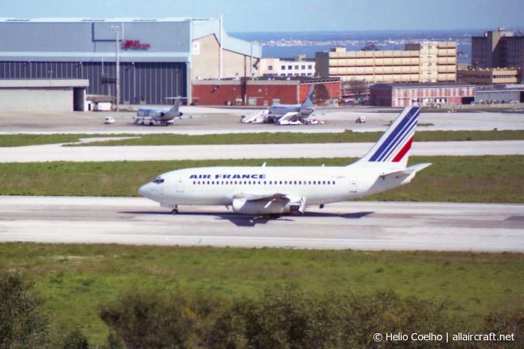 F-GBYI · Boeing 737-228(Adv) · (LIS / LPPT)