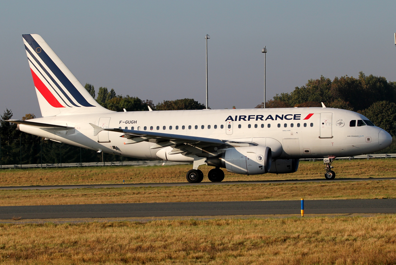 F-GUGH, (cn 2344), Airbus A318-111