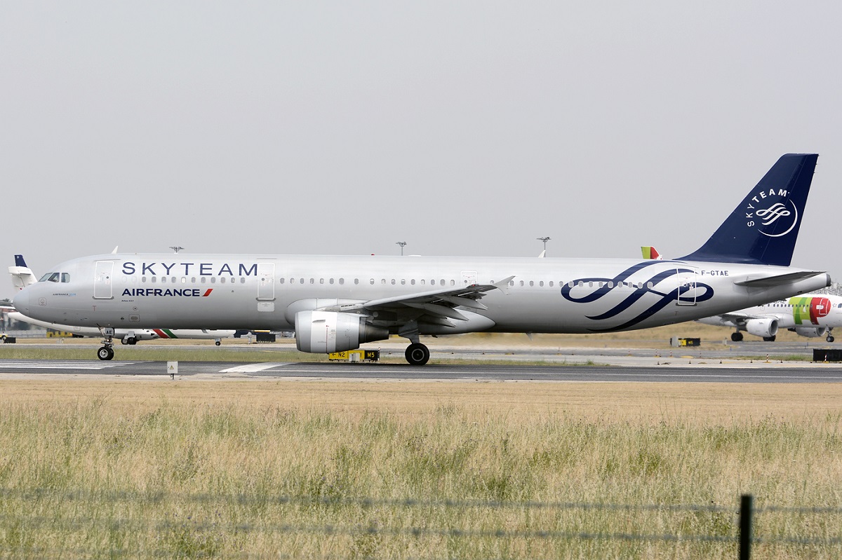 F-GTAE · Airbus A321-212 · (LIS / LPPT)