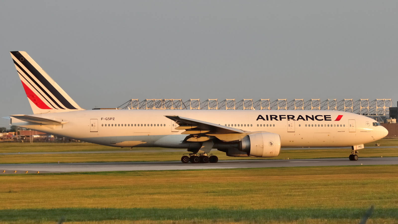 F-GSPZ · Boeing 777-228/ER · (YUL / CYUL)