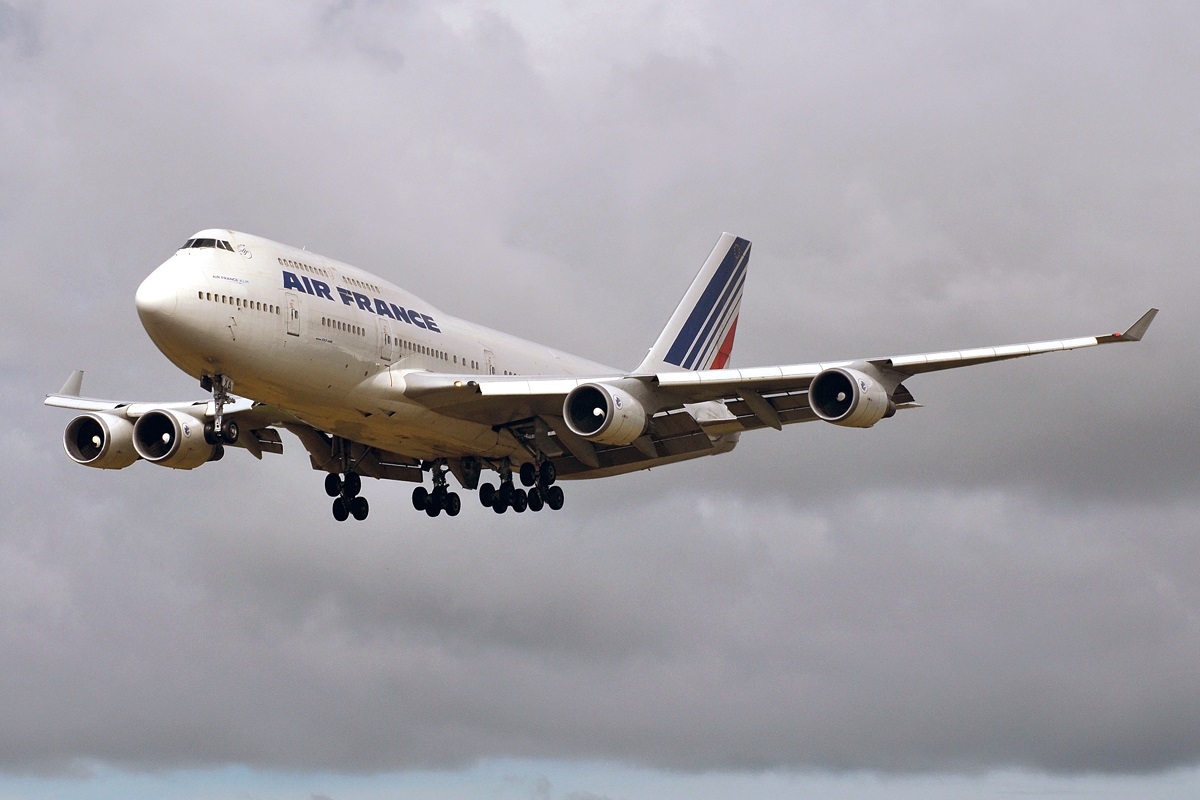 F-GEXA · Boeing 747-4B3 · (MRU / FIMP)