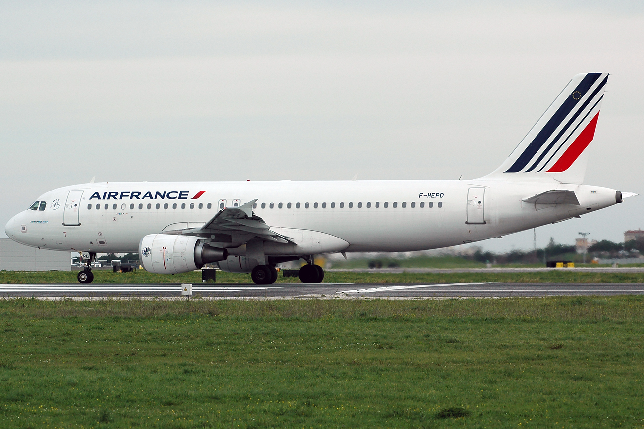F-HEPD · Airbus A320-214 · (LIS / LPPT)