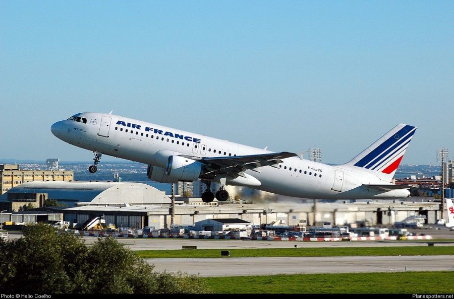 F-GJVE · Airbus A320-211 · (LIS / LPPT)