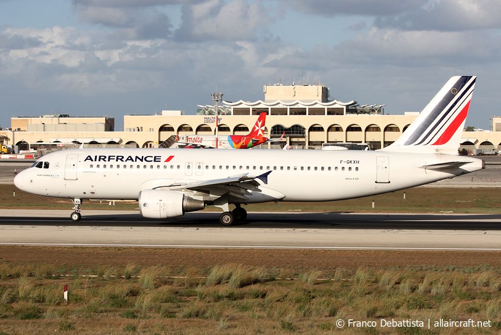 F-GKXH (1924) 2002 Airbus A320-214