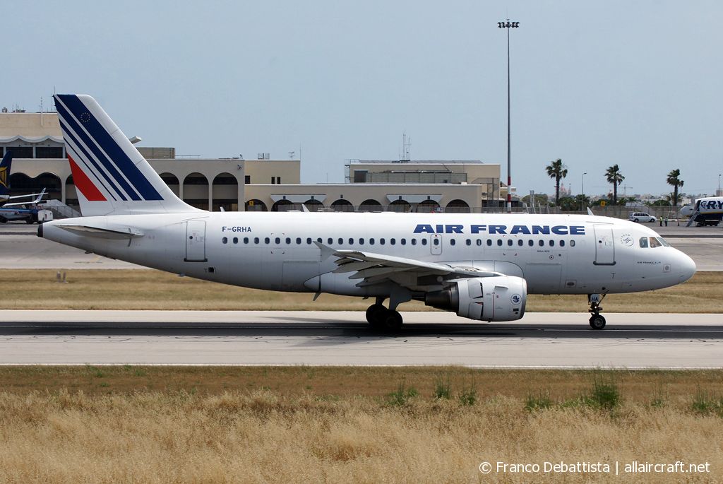 F-GRHA · Airbus A319-111 · (MLA / LMML)