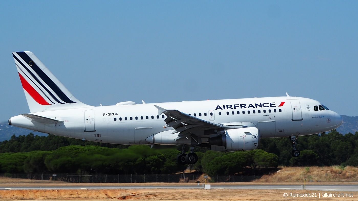 F-GRHK · Airbus A319-111 · (FAO / LPFR)