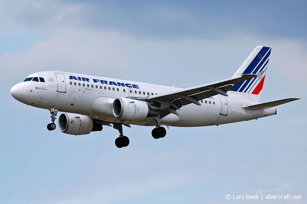 F-GRXC (cn 1677) Airbus A319-111