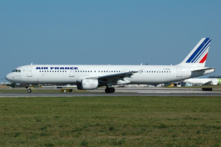 F-GTAL · Airbus A321-211 · (LIS / LPPT)