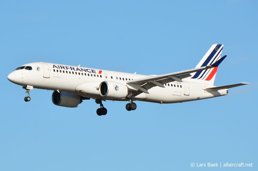 F-HZUH · Airbus A220-300 · (CPH / EKCH)