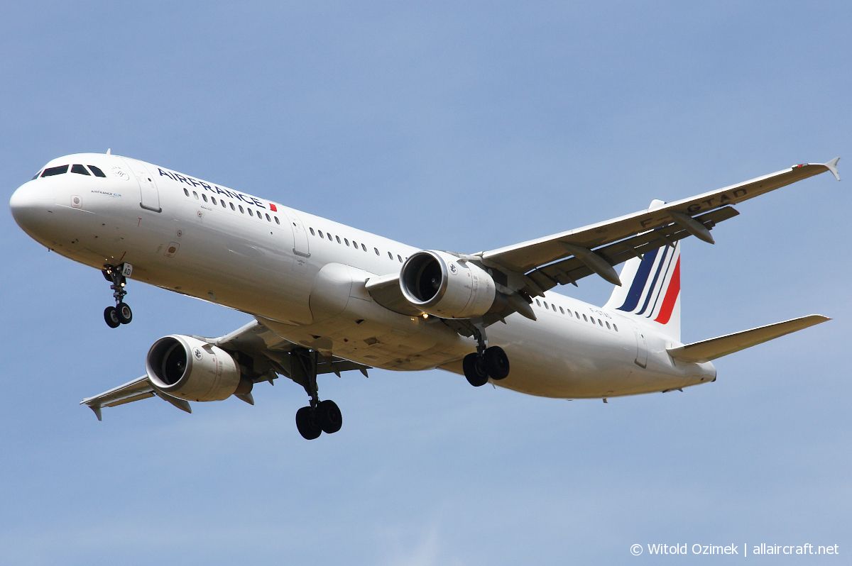 F-GTAD · Airbus A321-212 · (FCO / LIRF)