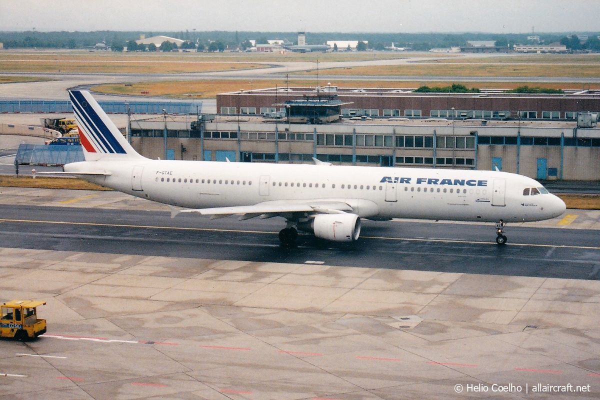 F-GTAE (796) 1998 Airbus A321-212