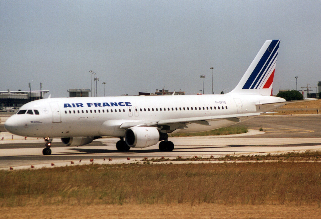 F-GFKG (021) 1988 Airbus A320-111