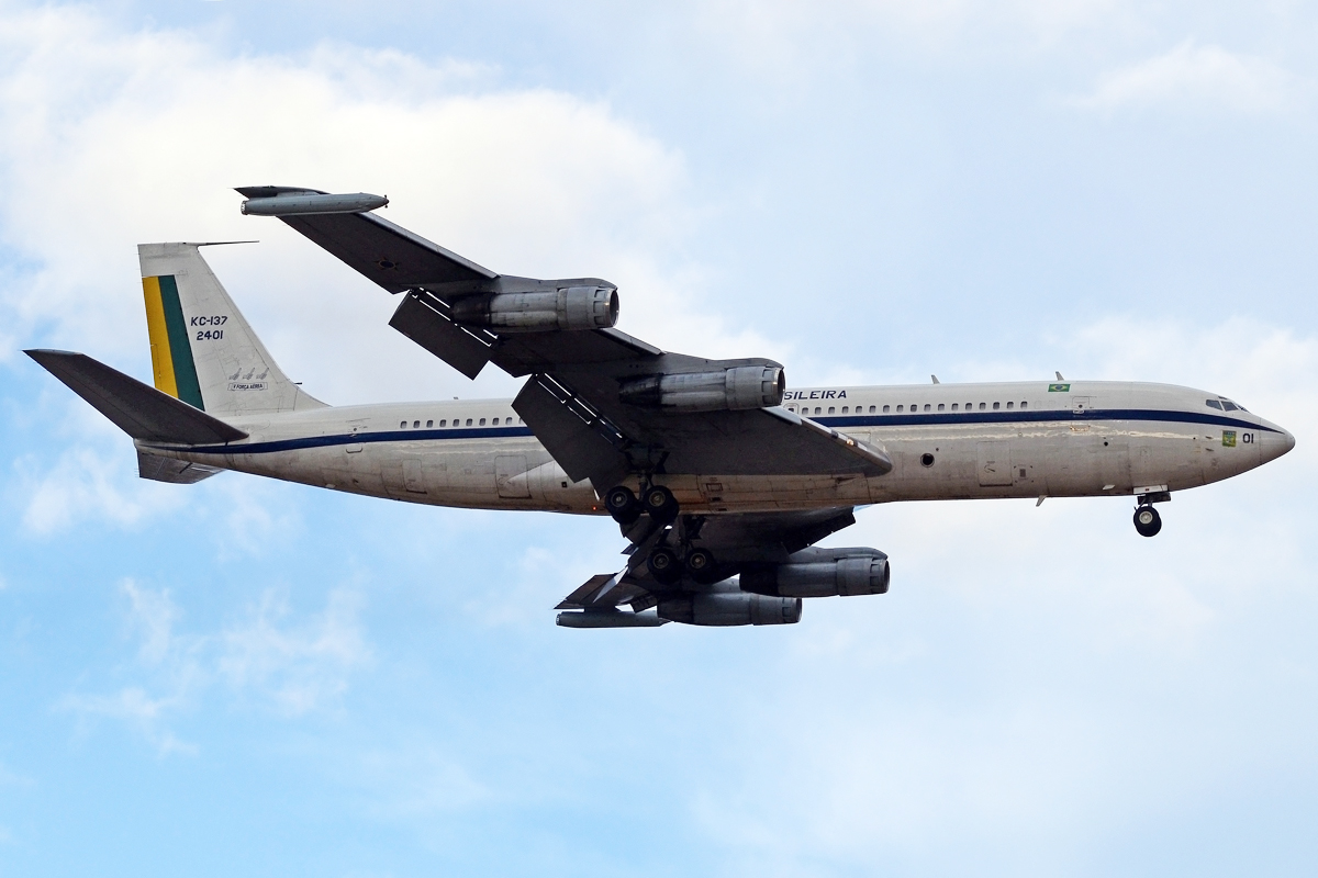 FAB2401 · Boeing KC-137E · (LPA / GCLP)