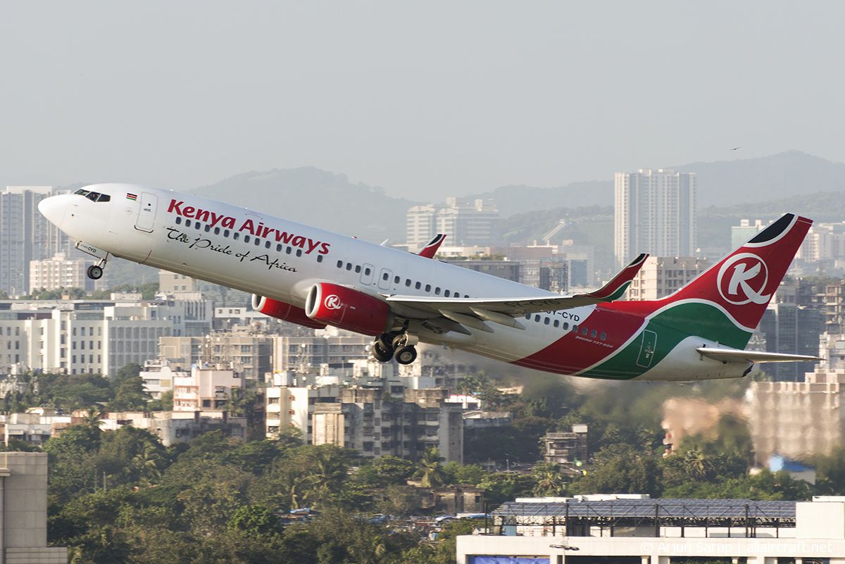5Y-CYD (40553) 2015 Boeing 737-8HX(WL)