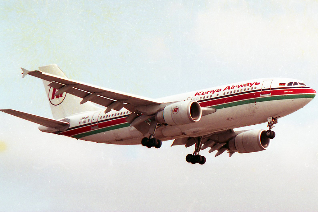 5Y-BEL · Airbus A310-304 · (LHR / EGLL)
