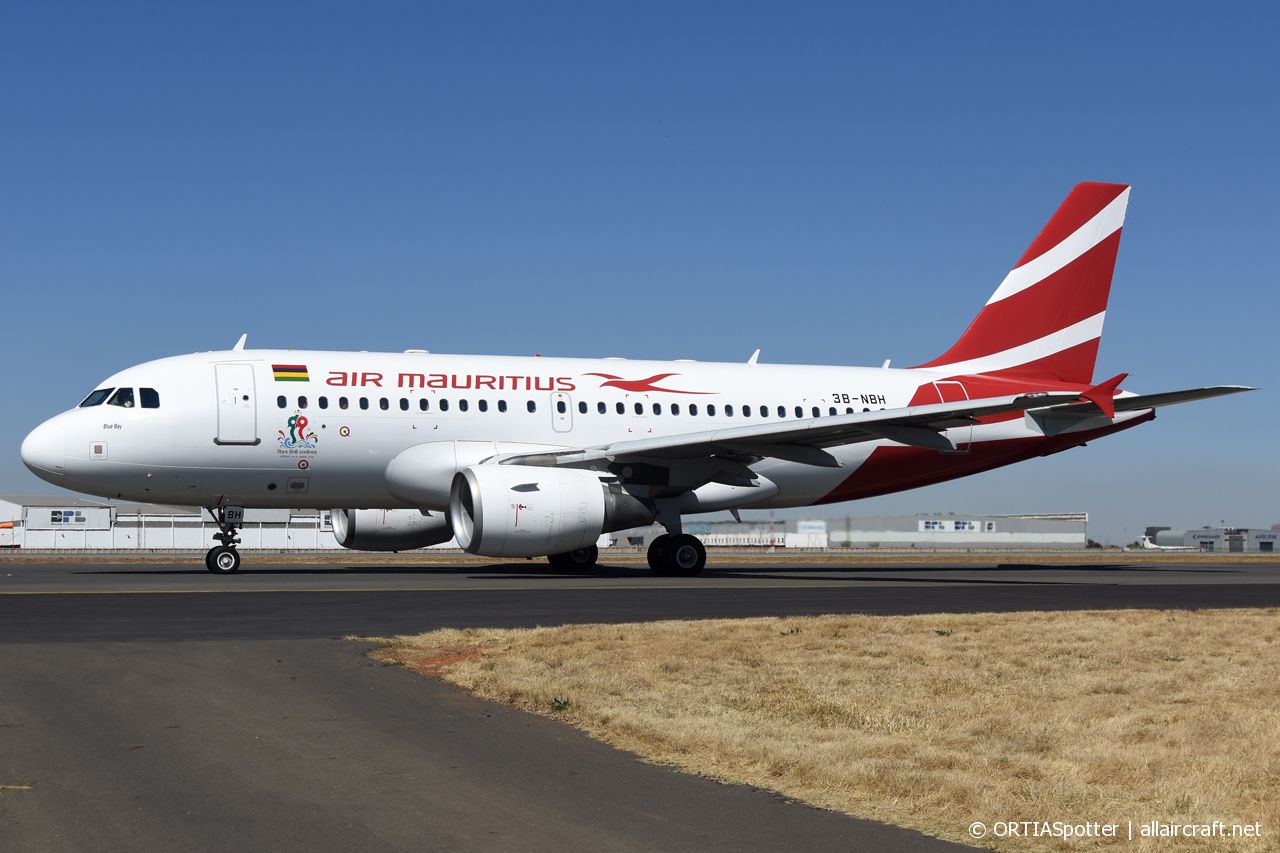 3B-NBH · Airbus A319-112 · (JNB / FAOR)