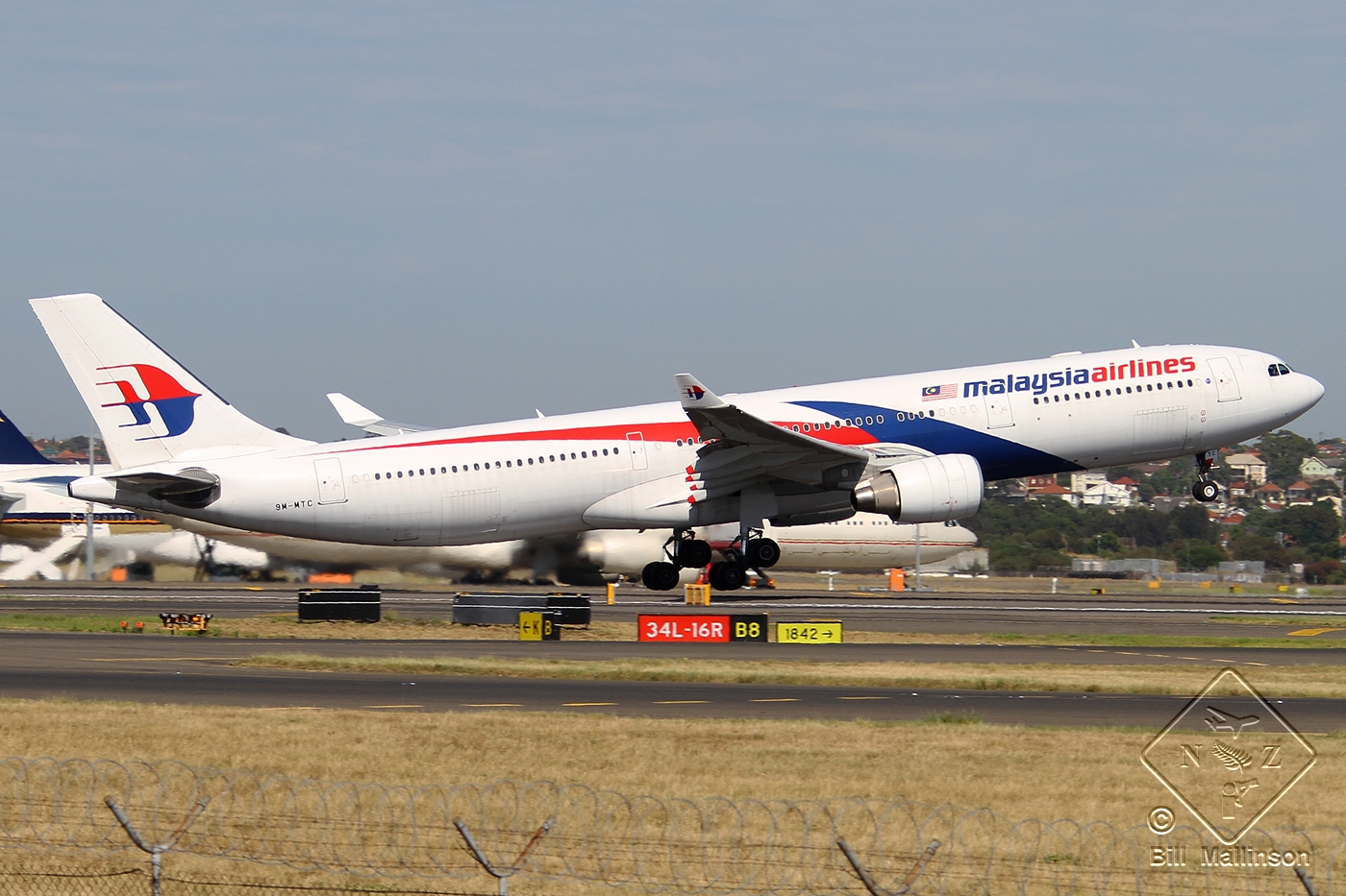 9M-MTC · Airbus A330-323 · (SYD / YSSY)