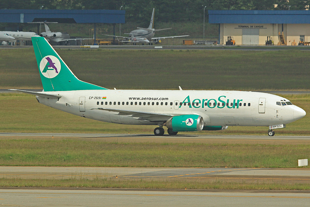 CP-2691 · Boeing 737-3M8 · (GRU / SBGR)