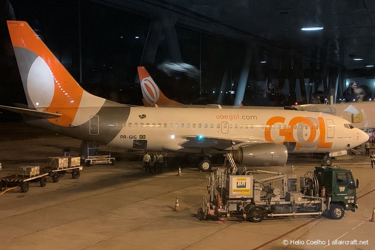 PR-GIG  (29077) 1998 Boeing 737-73S