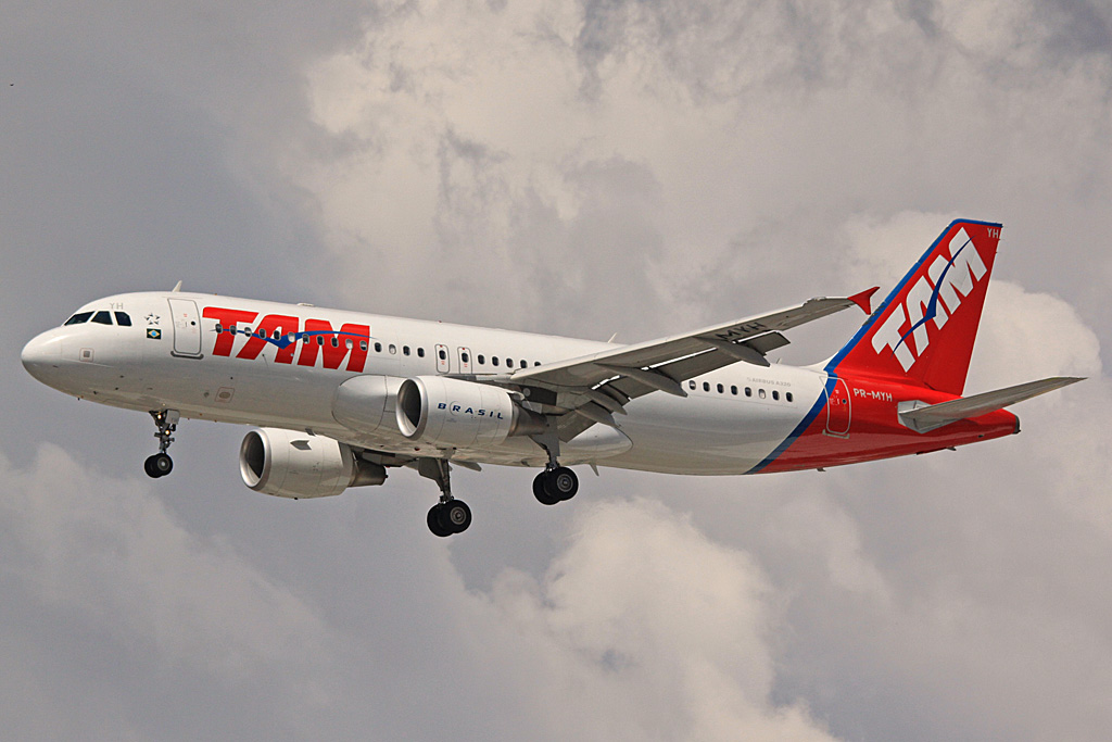 PR-MYH, (cn 4441), Airbus A320-232