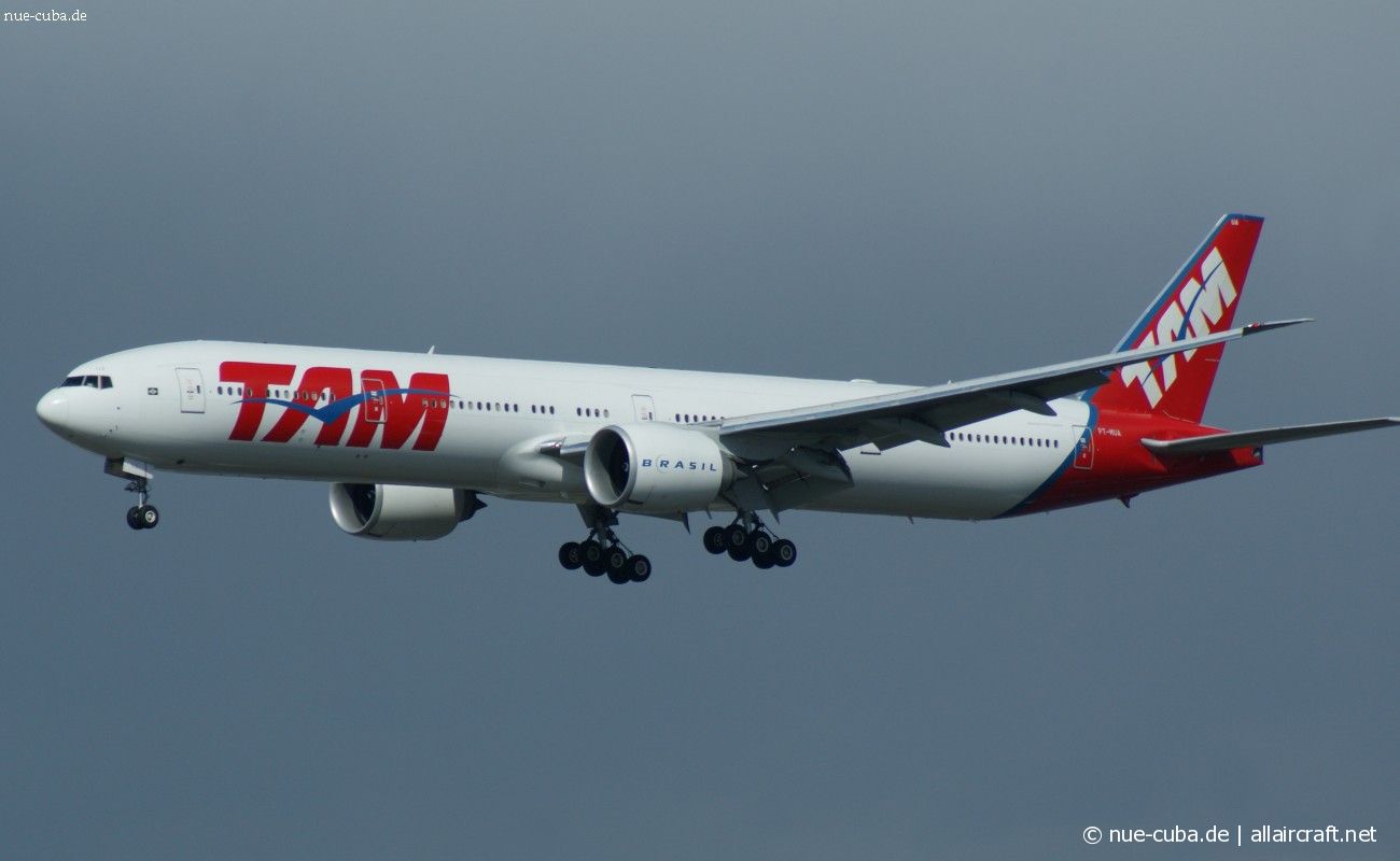 PT-MUA (37664) 2008 Boeing 777-32W ER