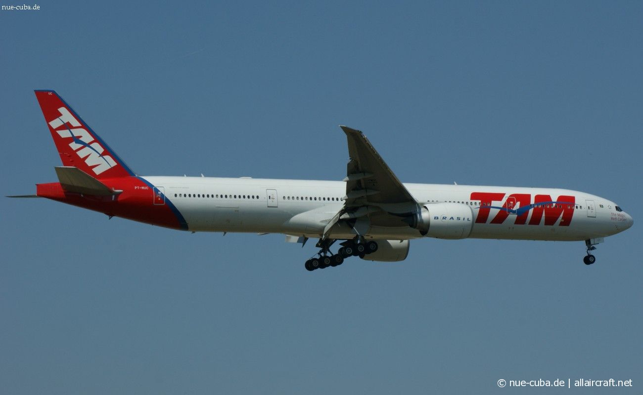 PT-MUC (37666) 2008 Boeing 777-32W ER