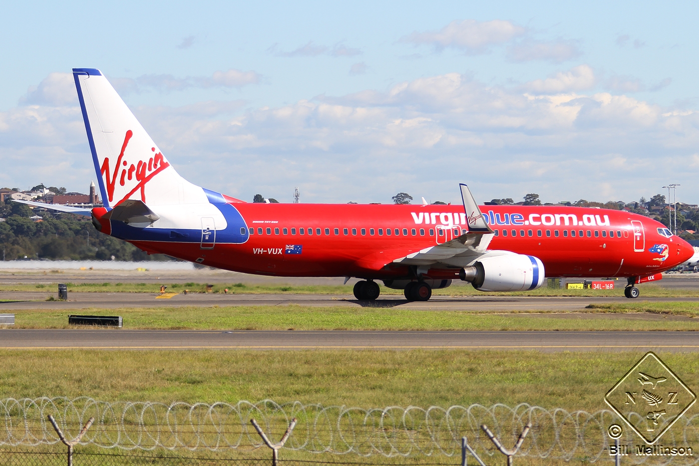 VH-VUX · Boeing 737-8FE(WL) · (SYD / YSSY)