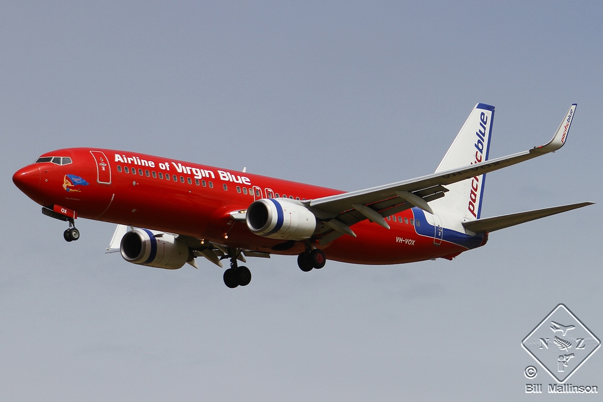 VH-VOX (33017) 2004 Boeing 737-8BK(WL)