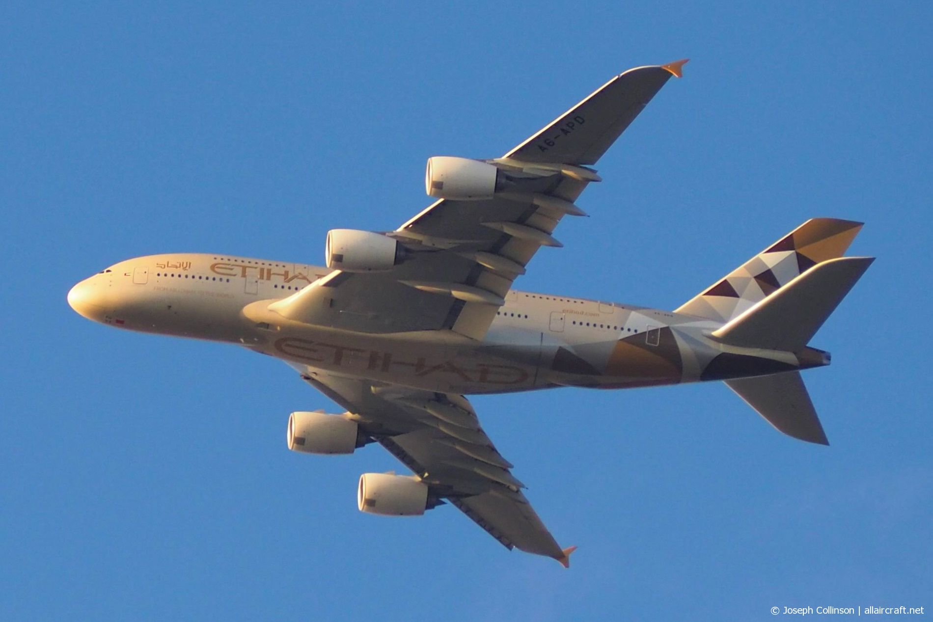 A6-APD (180) 2015 Airbus A380-861
