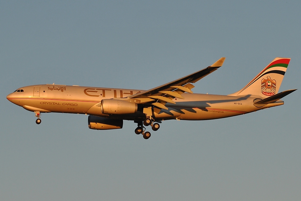 A6-DCA, (cn 1032), Airbus A330-243F
