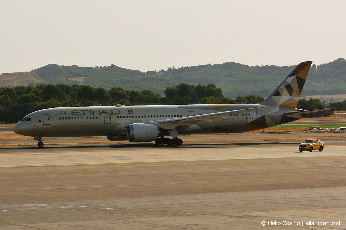 A6-BLR · Boeing 787-9 Dreamliner · (MAD / LEMD)