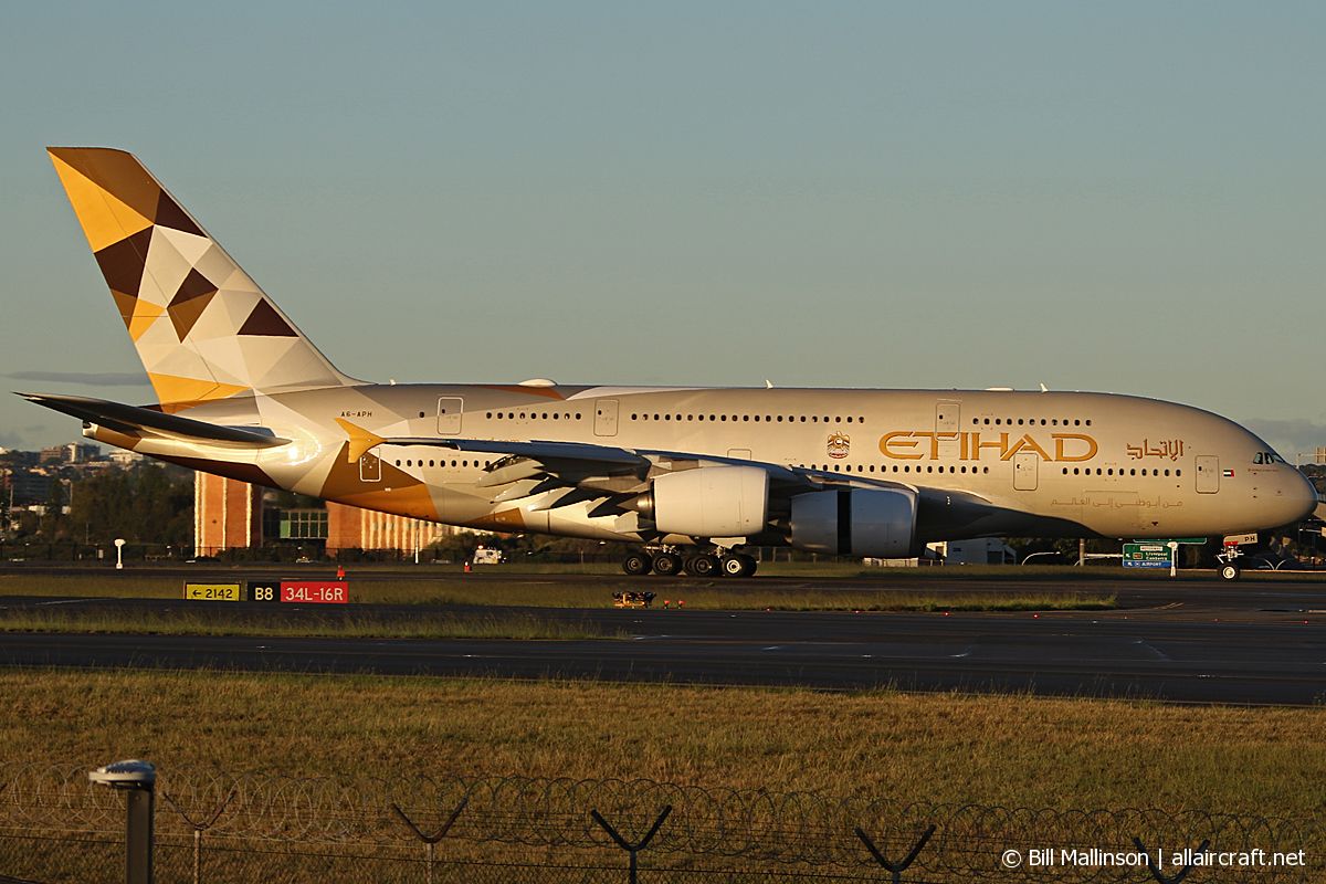A6-APH (199) 2015 Airbus A380-861