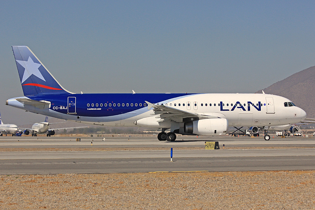 CC-BAJ · Airbus A320-233 · (SCL / SCEL)