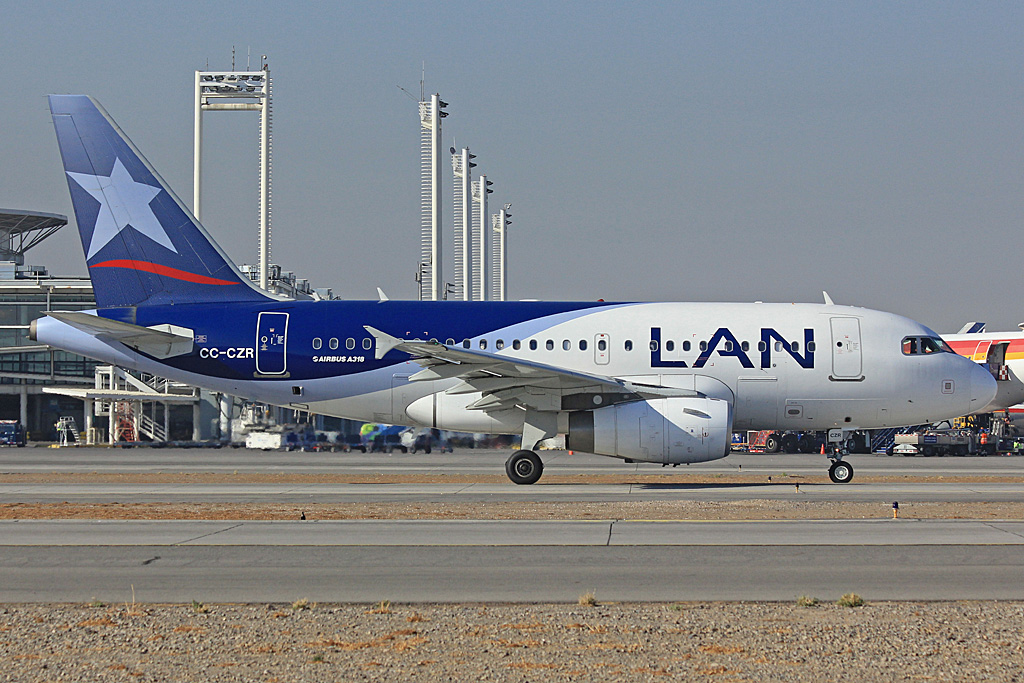 CC-CZR, (cn 3635), Airbus A318-121