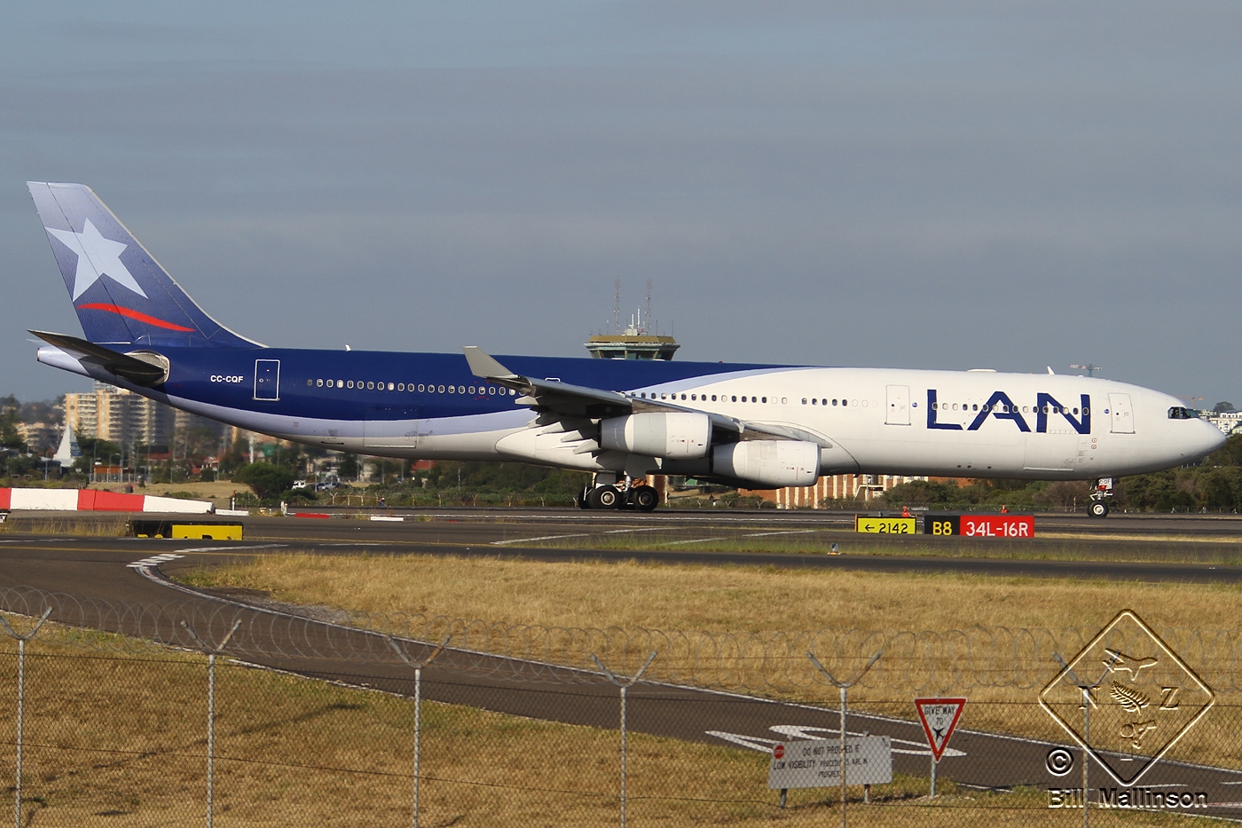 CC-CQF (442) 2001 Airbus A340-313