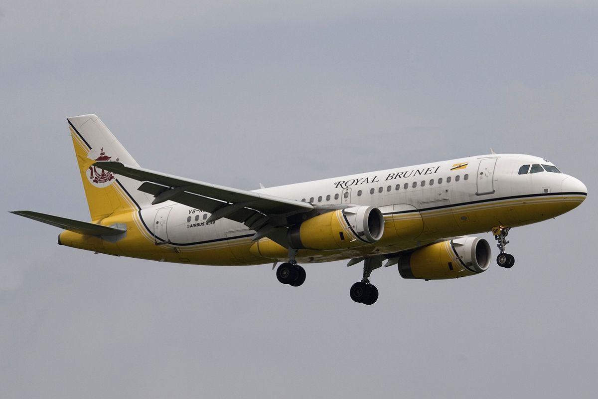 V8-RBP, (cn 2023), Airbus A319-132