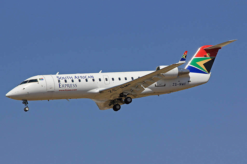 ZS-NMF (7287) 1999 Bombardier CRJ-200LR