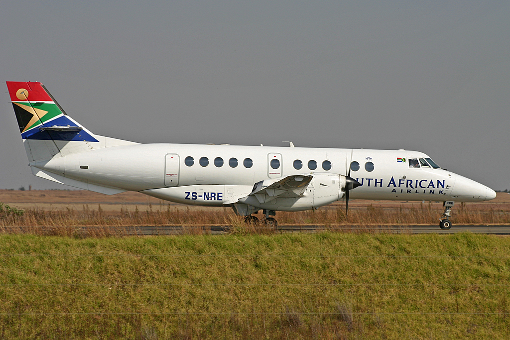 ZS-NRE (cn 041048) BAe Jetstream 41