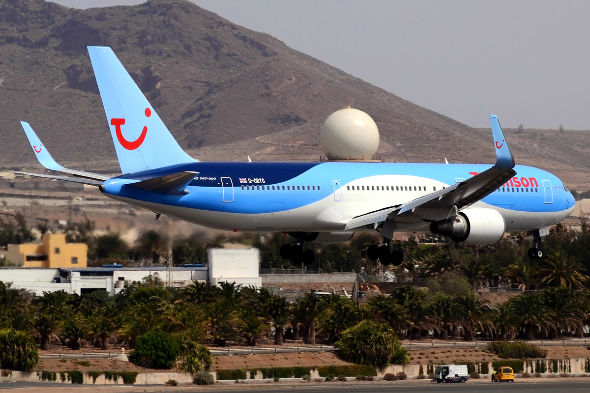 G-OBYG (29137) 1998 Boeing 767-304(ER)(WL)