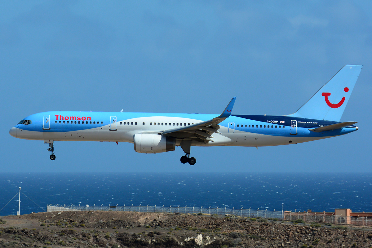 G-OOBP (30394) 2000 Boeing 757-2G5(WL)