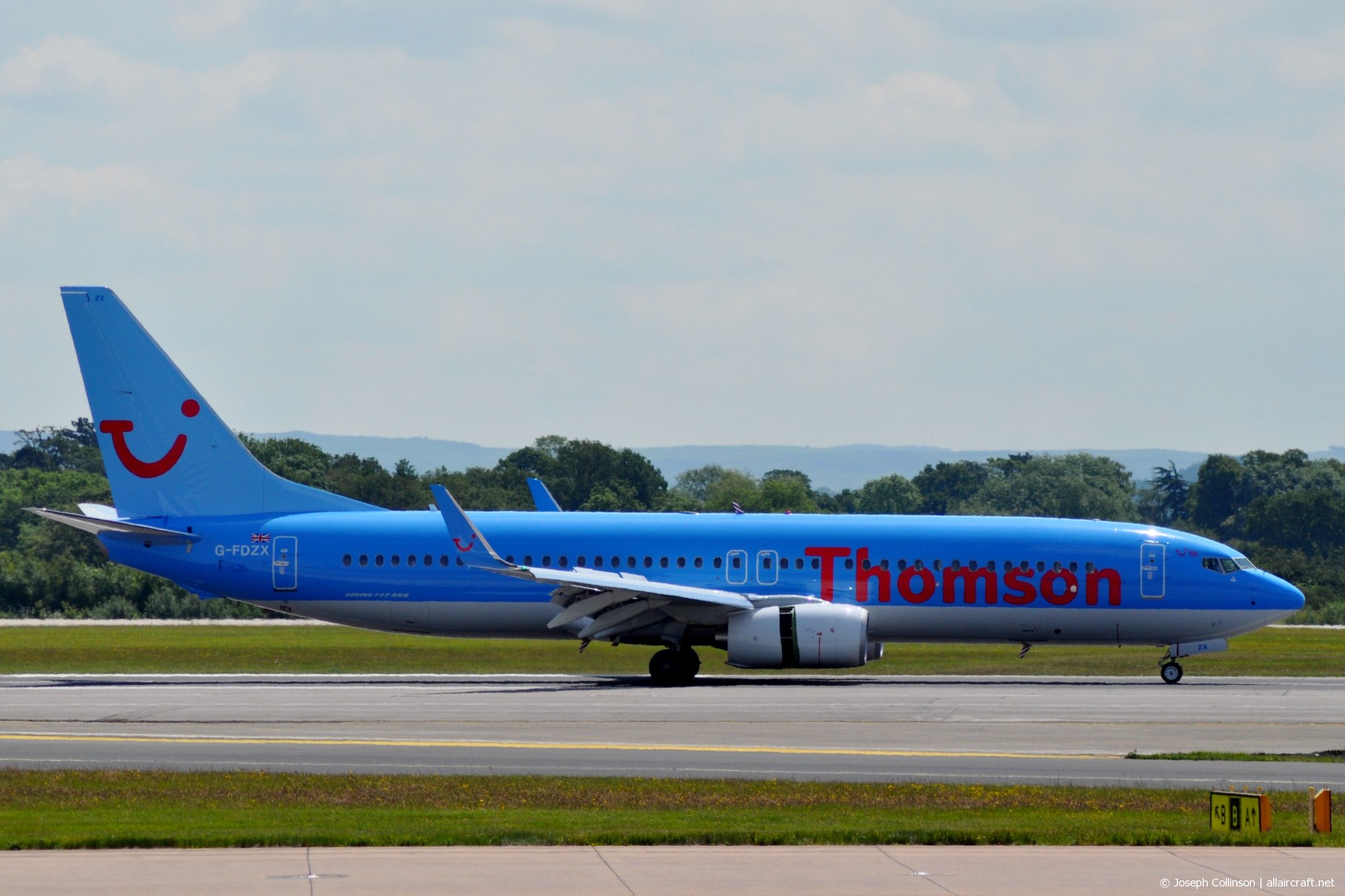 G-FDZX (37258) 2011 Boeing 737-8K5 WL