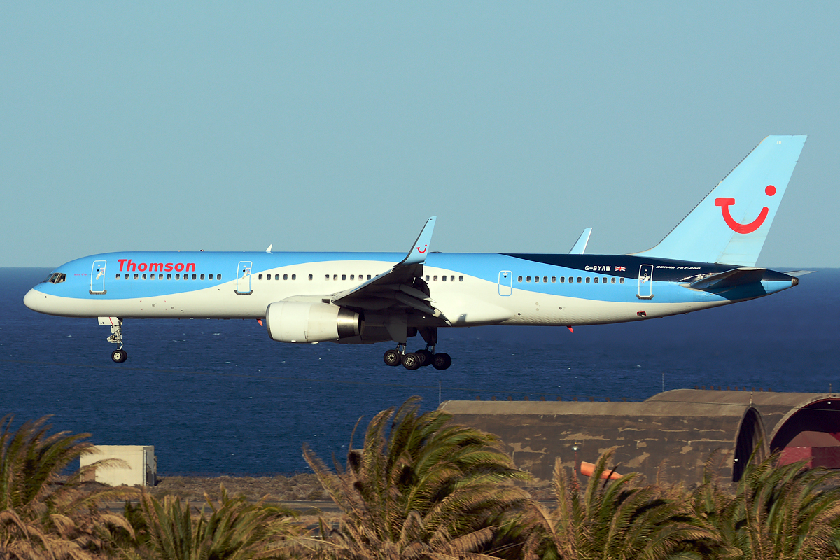 G-BYAW · Boeing 757-204(WL) · (LPA / GCLP)