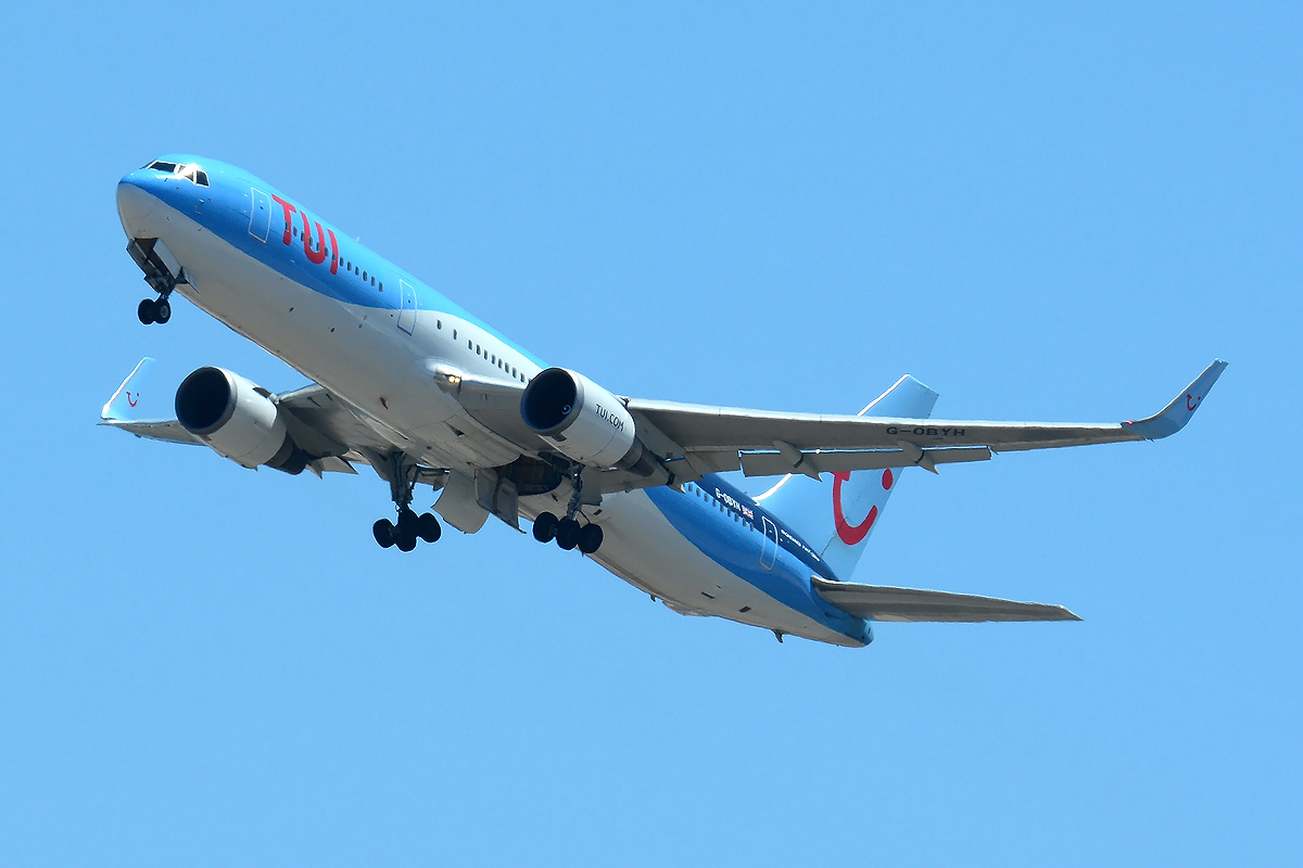 G-OBYH (28883) 1999 Boeing 767-304 ER WL