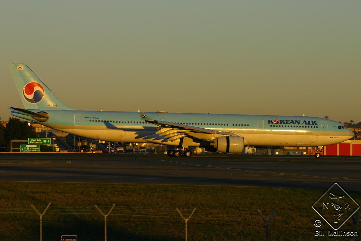 HL7586 (351) 2000 Airbus A330-323