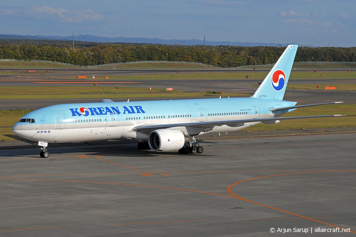 HL7714 (27951) 2002 Boeing 777-2B5/ER