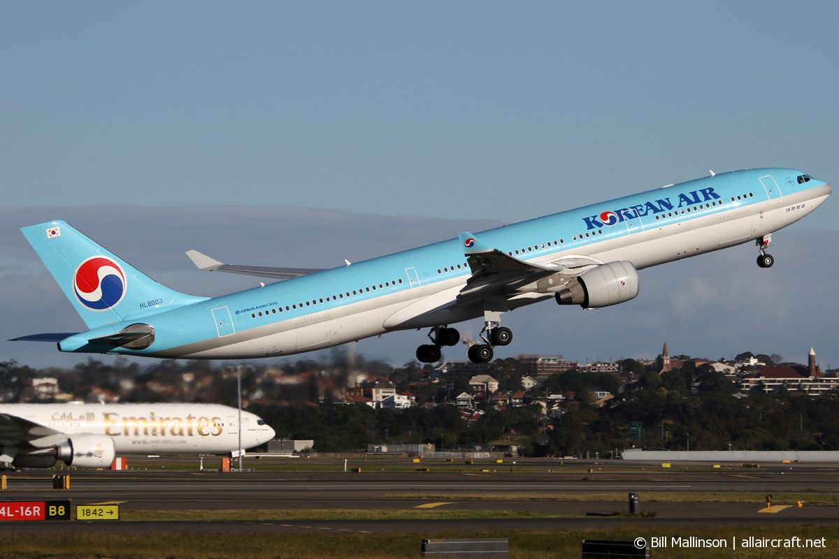 HL8003 · Airbus A330-323 · (SYD / YSSY)