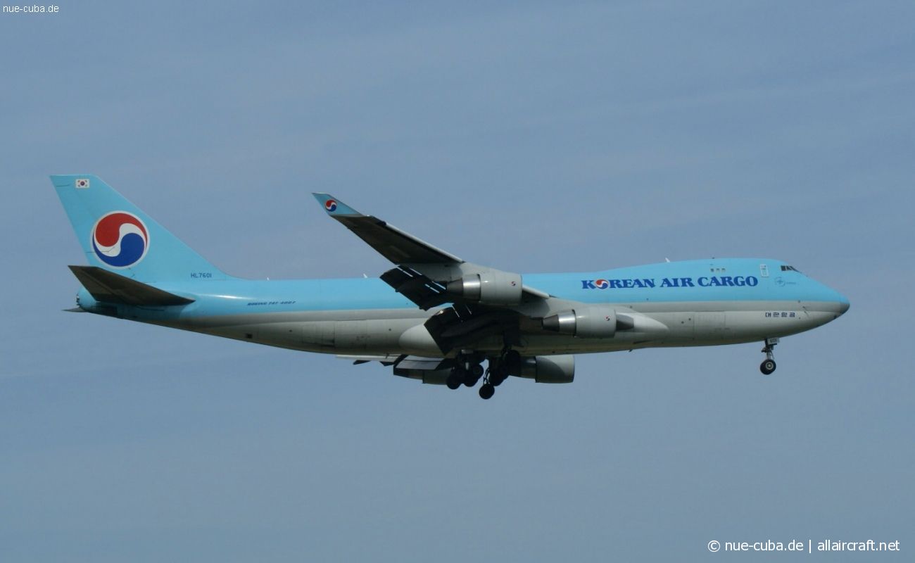 HL7601 (33946) 2004 Boeing 747-4B5F(ER)